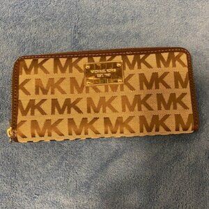 Michael Kors MK Logo Zip Around Continental Wallet in Beige, Ebony & Mocha